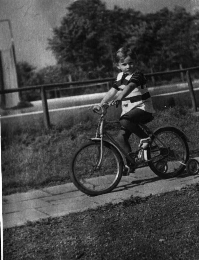19 19