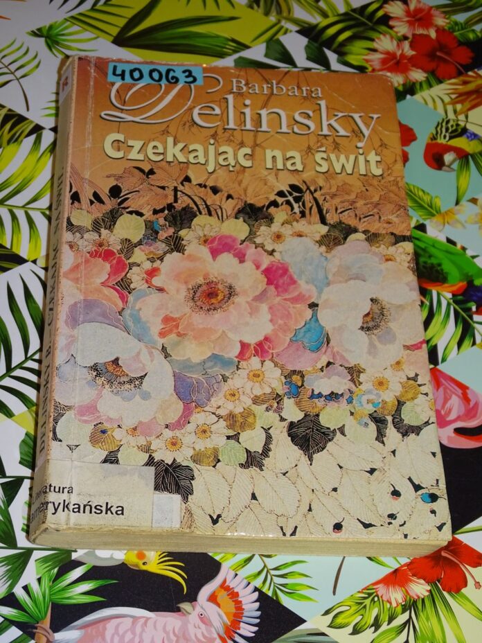 CZEKAJĄC NA ŚWIT CZEKAJĄC NA ŚWIT