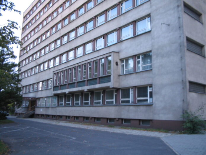 biurowiec-1024x768 biurowiec-1024×768