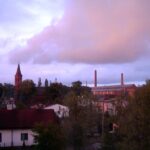 widok na kosciol z hotelu